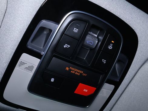 Used 2022 Hyundai Santa Fe Limited image 30