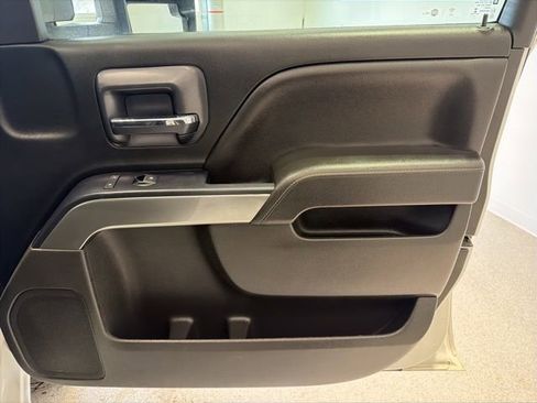 Used 2018 Chevrolet Silverado 1500 LT w/ All Star Edition image 11