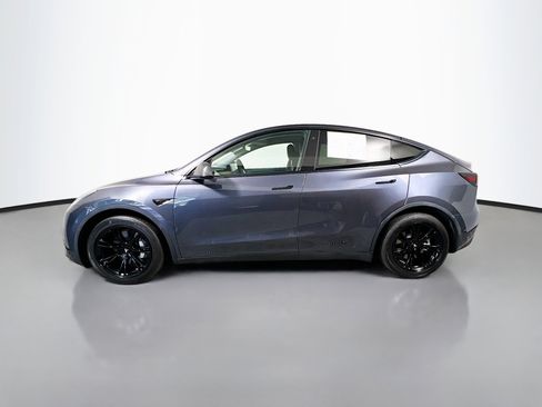 Used 2021 Tesla Model Y Long Range AWD/4WD image 9