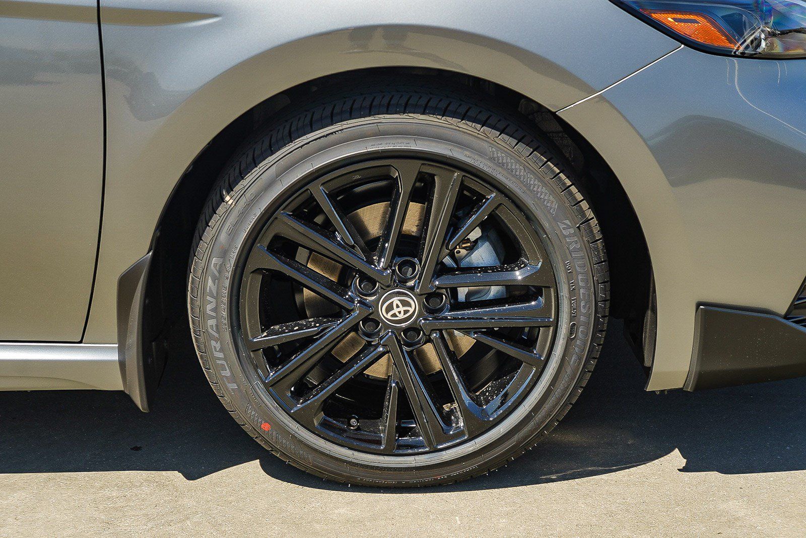 New 2026 Toyota Camry SE FWD image 11