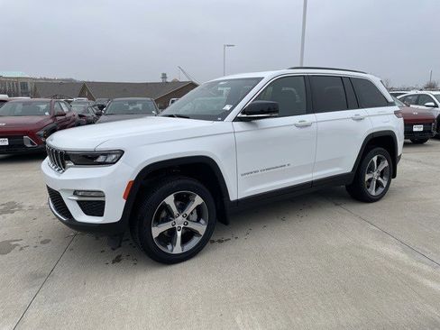 New 2025 Jeep Grand Cherokee Limited w/ MOPAR Finishing Package image 1