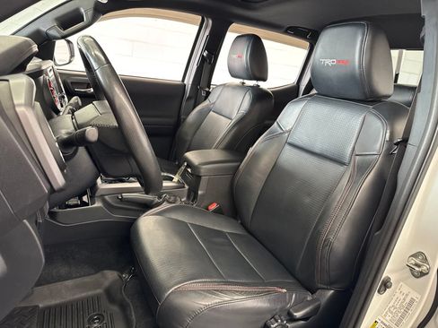 Used 2019 Toyota Tacoma TRD Pro AWD/4WD image 15