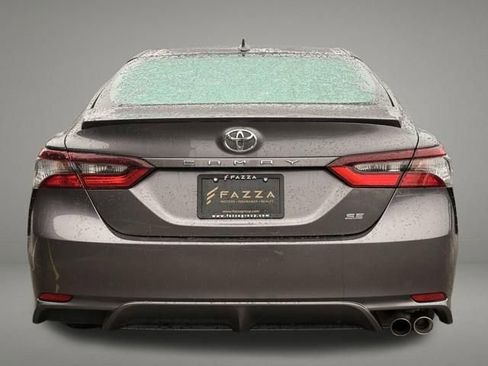 Used 2023 Toyota Camry SE FWD image 4