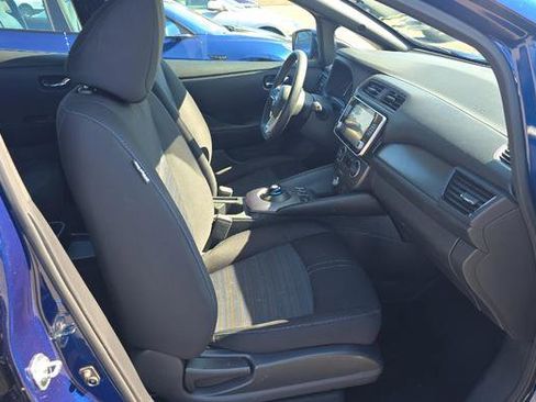 Used 2023 Nissan Leaf S image 7