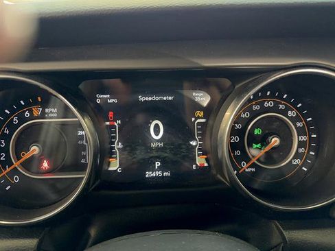 Used 2022 Jeep Gladiator Sport AWD/4WD image 5