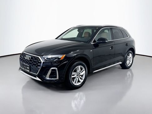 Certified 2023 Audi Q5 2.0T Premium w/ Convenience Package AWD/4WD image 1
