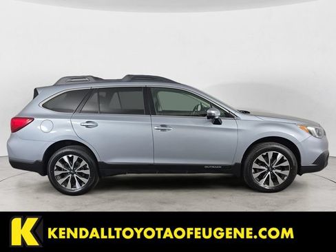 Used 2017 Subaru Outback 3.6R Limited AWD/4WD image 4