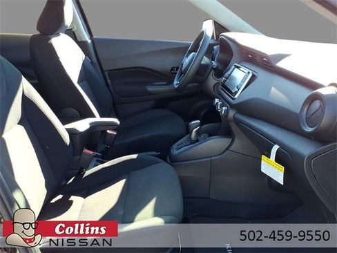 New 2025 Nissan Kicks Play S image 13