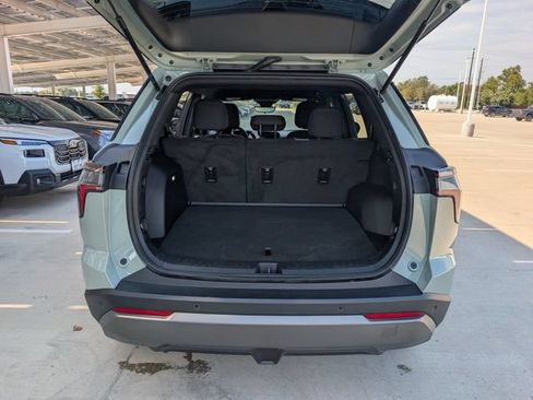 Used 2025 Chevrolet Equinox LT w/ Safety and Technology Package FWD image 26