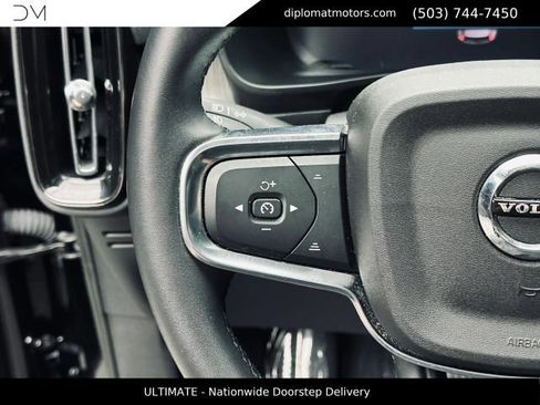 Used 2023 Volvo XC40 B5 Ultimate AWD/4WD image 28