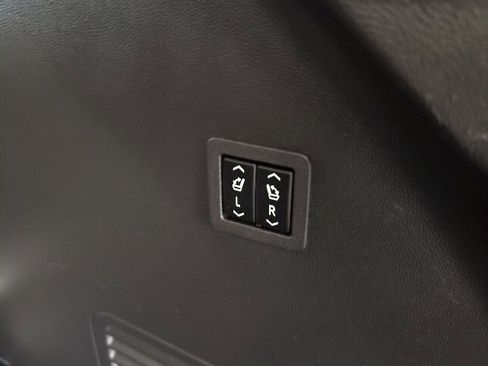 Certified 2023 Buick Enclave Avenir image 36