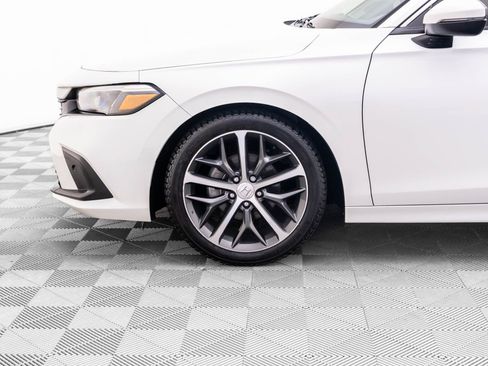 Used 2023 Honda Civic Touring image 34