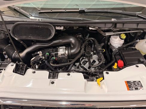 Used 2023 Ford Transit 350 XLT RWD image 6