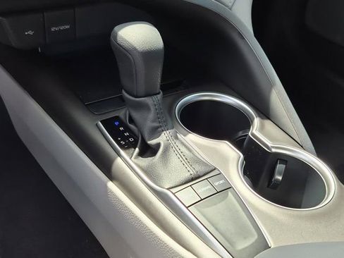 Certified 2023 Toyota Camry LE w/ Convenience Package image 28