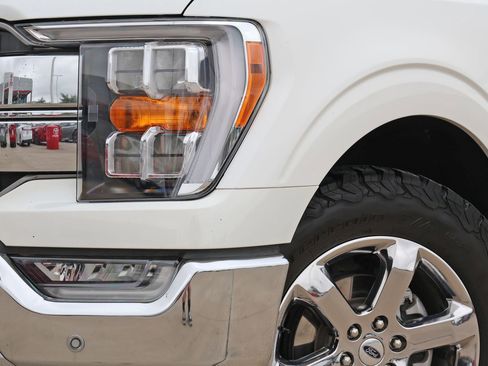 Used 2021 Ford F150 Lariat w/ Max Trailer Tow Package AWD/4WD image 11