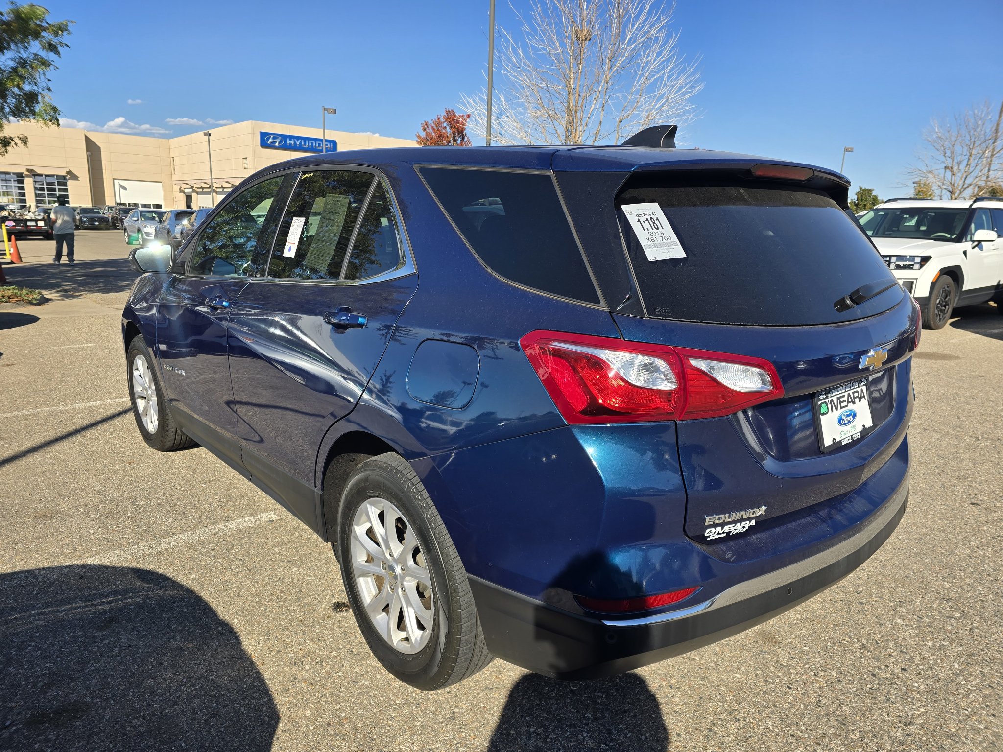 Used 2019 Chevrolet Equinox LT FWD image 3