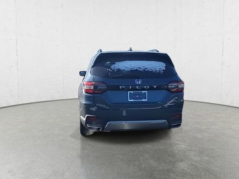 New 2026 Honda Pilot Touring image 8