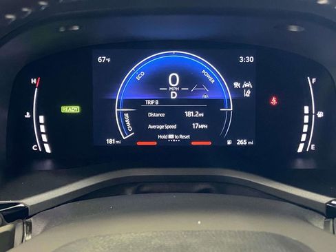 Used 2026 Toyota Camry SE FWD image 28
