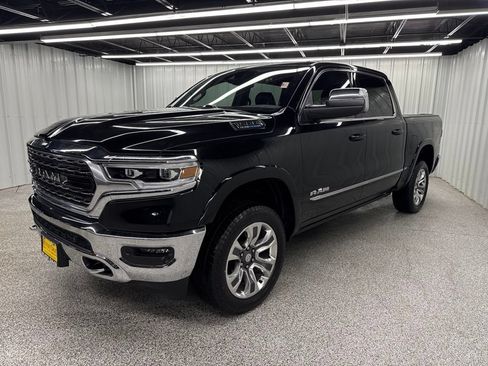 Used 2023 RAM 1500 Limited AWD/4WD image 3