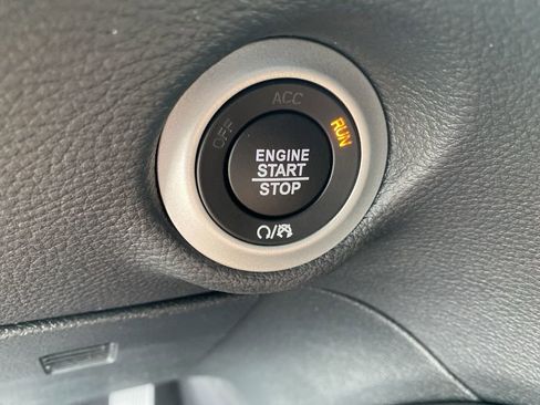 New 2026 Chrysler Pacifica Limited w/ S Appearance Package image 37