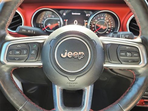 Certified 2018 Jeep Wrangler Unlimited Rubicon image 35