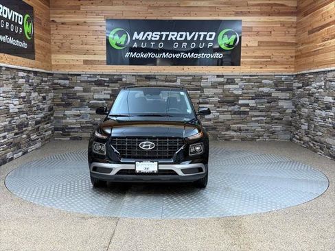 New 2026 Hyundai Venue SE image 4