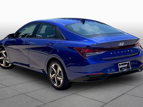 Used 2023 Hyundai Elantra SEL w/ Convenience Package FWD image 11