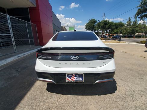 Used 2024 Hyundai Sonata SEL AWD/4WD image 5