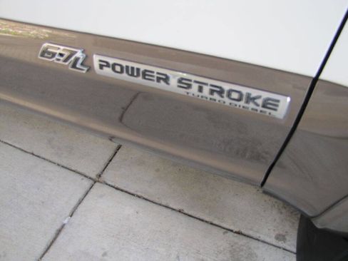 Used 2022 Ford F250 Lariat w/ Lariat Value Package image 30