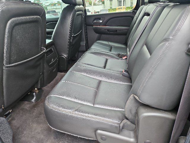 Used 2011 GMC Sierra 1500 SLT w/ SLT Convenience Package AWD/4WD image 8