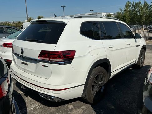 Used 2022 Volkswagen Atlas SEL R-Line AWD/4WD image 7