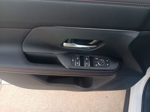 New 2026 Nissan Kicks SR w/ Cold Weather Package image 28