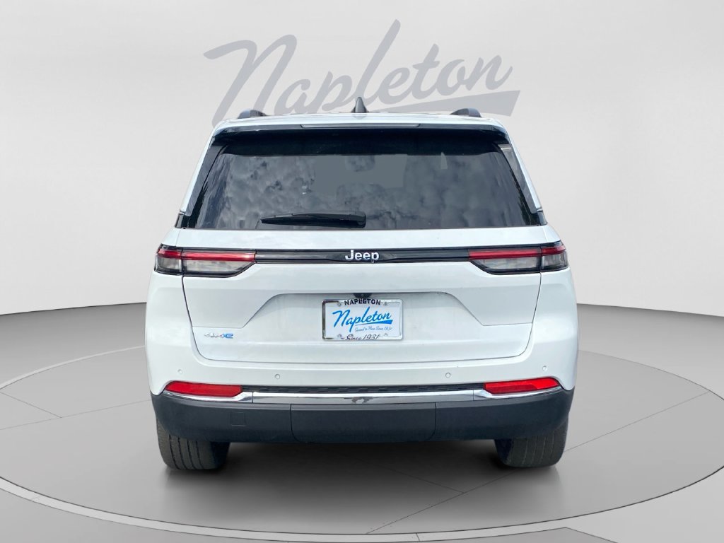Used 2022 Jeep Grand Cherokee Limited 4xe AWD/4WD image 4