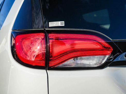 New 2026 Chrysler Voyager LX image 7