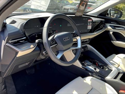 New 2025 Audi Q5 Premium Plus image 8