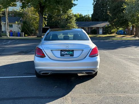 Used 2019 Mercedes-Benz C 300 4MATIC Sedan image 5