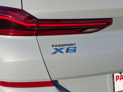 New 2026 BMW X6 xDrive40i image 6