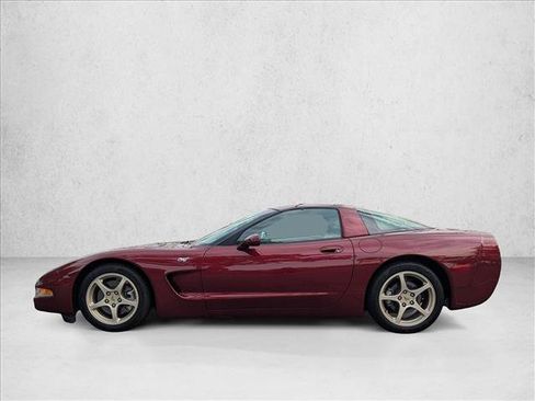 Used 2003 Chevrolet Corvette Coupe w/ Preferred Equipment Group RWD image 9