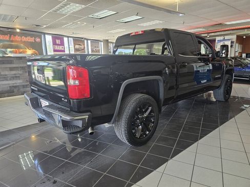 Used 2017 GMC Sierra 1500 SLE w/ SLE Value Package RWD image 4
