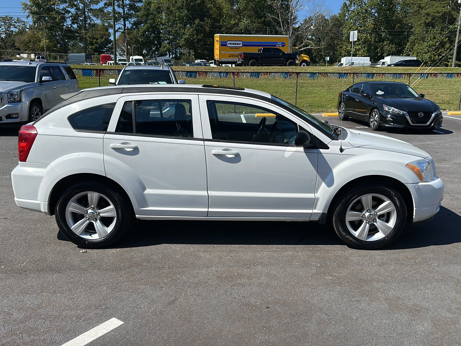 Used 2011 Dodge Caliber Uptown w/ Driver Convenience Group FWD image 6