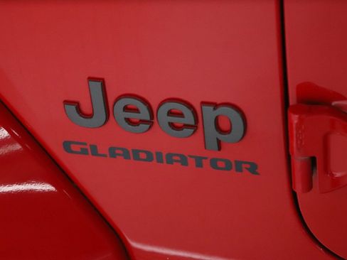 Used 2020 Jeep Gladiator Rubicon image 36