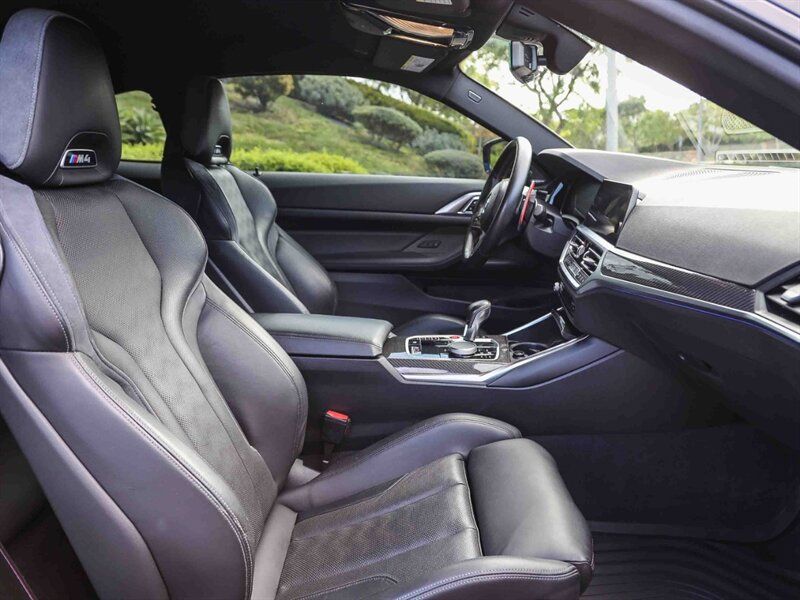 Used 2022 BMW M4 Competition w/ Executive Package RWD image 17