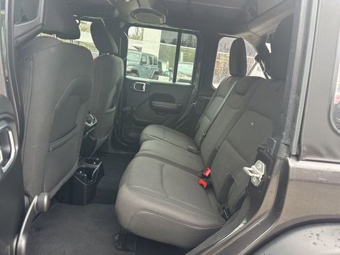 Used 2020 Jeep Wrangler Unlimited Sport AWD/4WD image 31