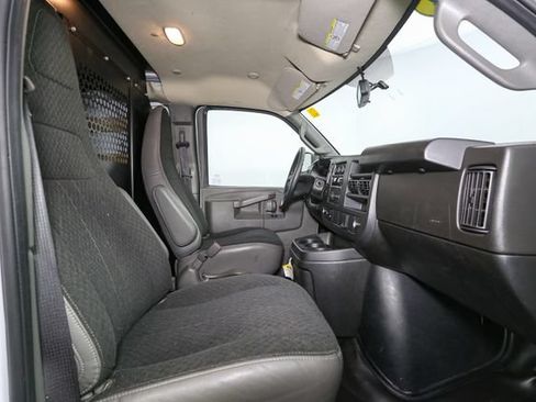 Used 2024 Chevrolet Express 2500 w/ Driver Convenience Package RWD image 15