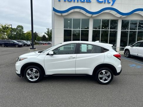 Used 2016 Honda HR-V LX image 5