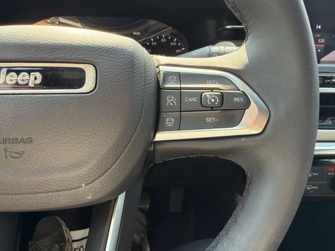 Used 2024 Jeep Compass Limited AWD/4WD image 28