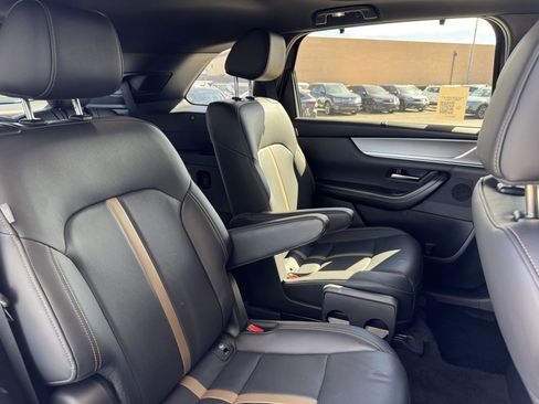 Used 2024 MAZDA CX-90 3.3 Turbo S w/ Premium Package image 41