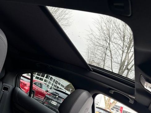 Used 2023 Alfa Romeo Stelvio Ti image 41