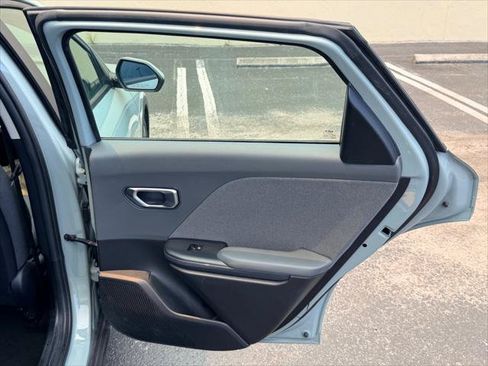 Used 2025 Kia K4 EX FWD image 17