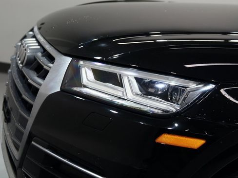 Used 2018 Audi Q5 2.0T Premium Plus w/ Premium Plus Package image 17